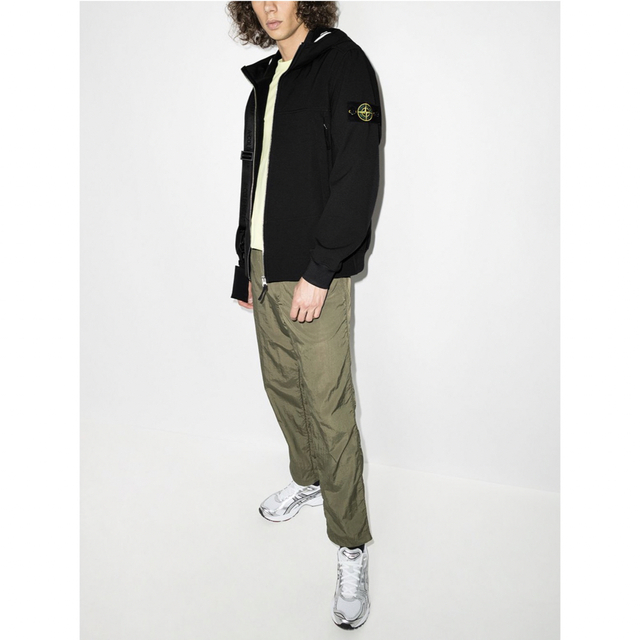 stone island SOFT SHELL-R ジップアップパーカー