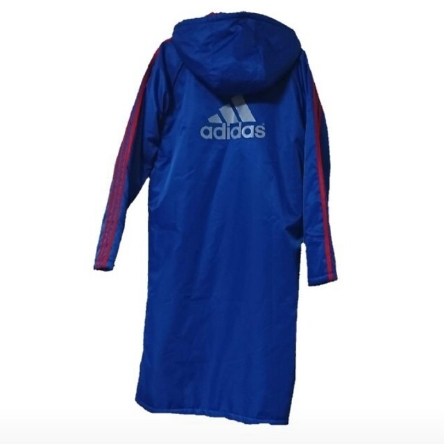 adidas(アディダス)のアディダス　ベンチコート　ボア スポーツ/アウトドアのサッカー/フットサル(ウェア)の商品写真