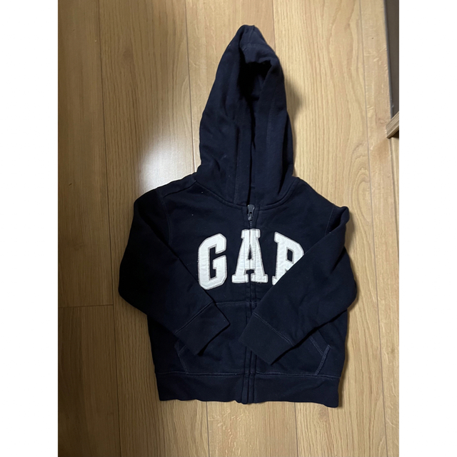 GAP キッズ　パーカー キッズ/ベビー/マタニティのキッズ服男の子用(90cm~)(ジャケット/上着)の商品写真