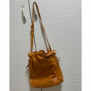 ロエベ(LOEWE)のLOEWE 巾着ショルダーバッグ(ショルダーバッグ)