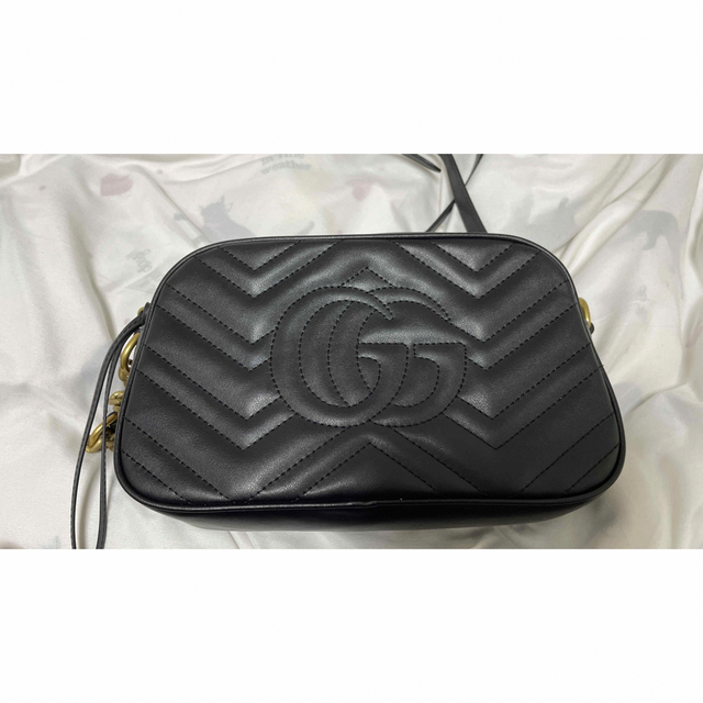 GUCCI グッチ GGマーモント ショルダーバッグ 1
