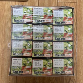 伊藤園 1日分の野菜 200ml×12本 野菜ジュース