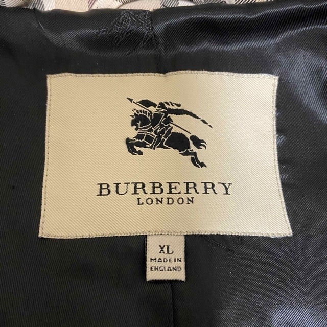 BURBERRY(バーバリー)のりぃ様専用です　バーバリーロンドン　ダッフルコート　ノバチェック　ブラック　 レディースのジャケット/アウター(ダッフルコート)の商品写真