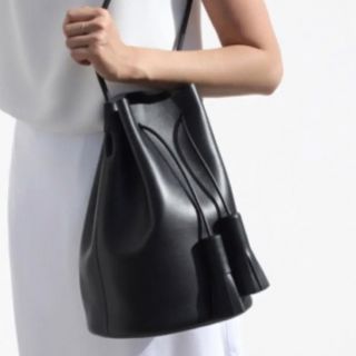 ワンエルディーケーセレクト(1LDK SELECT)のbuilding block bucket bag レザー ショルダーバッグ(ショルダーバッグ)