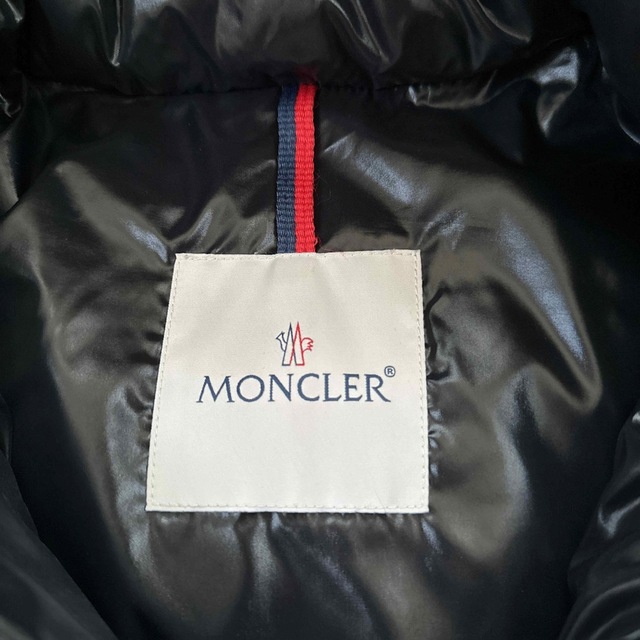 MONCLER(モンクレール)のMONCLER ダウンジャケット 14Y キッズ/ベビー/マタニティのキッズ服女の子用(90cm~)(ジャケット/上着)の商品写真