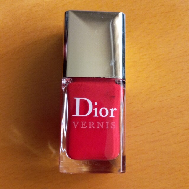 Christian Dior(クリスチャンディオール)のDior　ディオールネイルカラー コスメ/美容のネイル(マニキュア)の商品写真