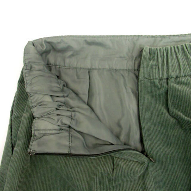 KBF+(ケービーエフプラス)のKBF＋ アーバンリサーチ コーデュロイスカート タイトスカート ひざ丈 1 緑 レディースのスカート(ひざ丈スカート)の商品写真