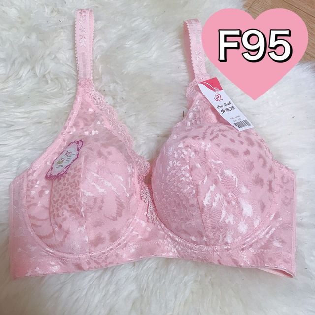 大きいサイズ フルカップブラジャー　ベージュ　肌色　F95 レディースの下着/アンダーウェア(ブラ)の商品写真