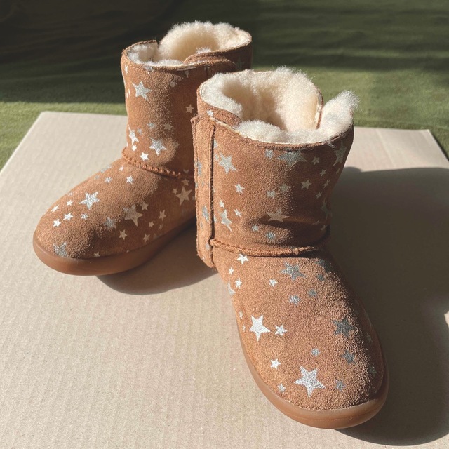 新品　早い者勝ち　UGG ムートンブーツ