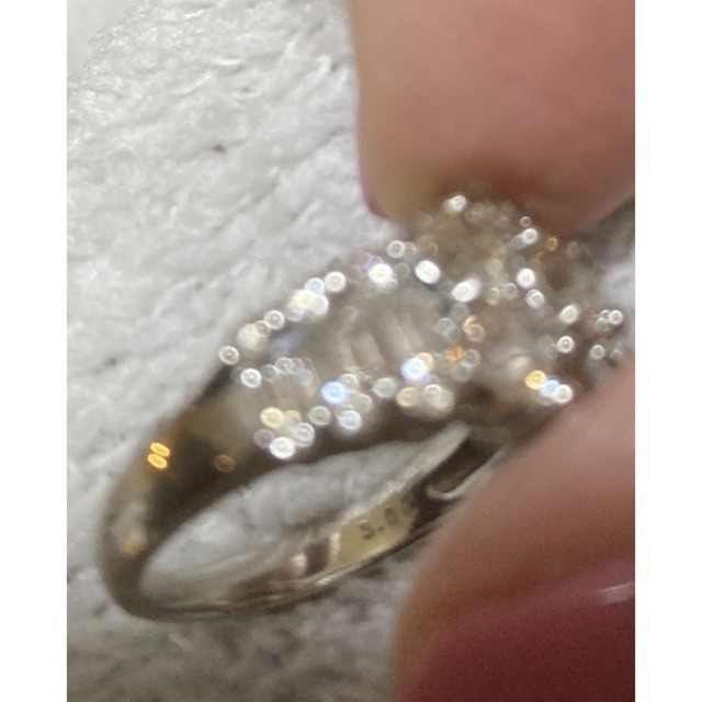 Tomy様専用‼️天然ダイヤモンド3ctゴージャスリング新品仕上げ送料無料 レディースのアクセサリー(リング(指輪))の商品写真
