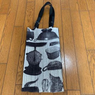 PLEATS PLEASE ISSEY MIYAKE - プリーツプリーズ イッセイミヤケ