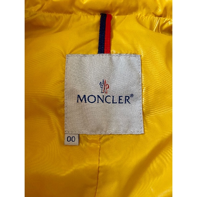 MONCLER(モンクレール)の☆おたちび様専用☆ レディースのジャケット/アウター(ダウンベスト)の商品写真