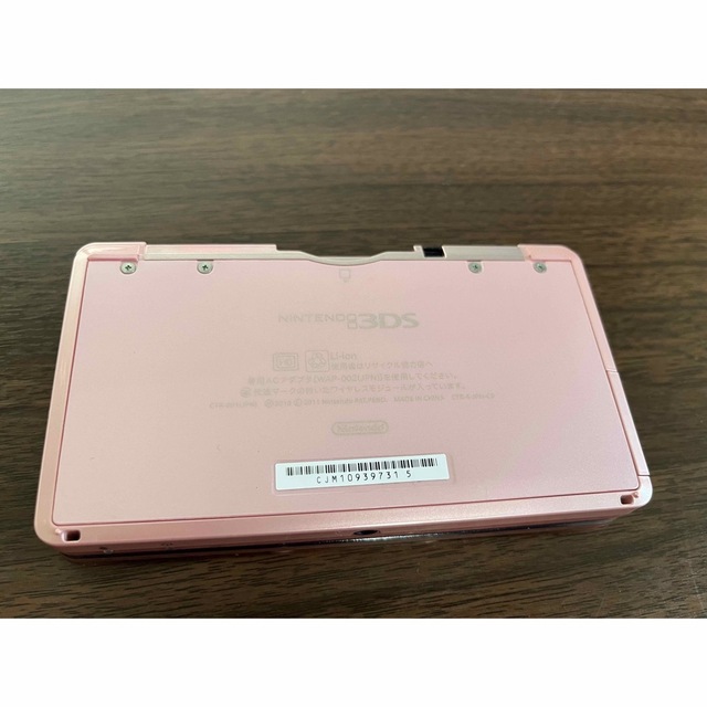 ニンテンドー3DS(ニンテンドー3DS)の3DS ミスティピンク　極美品　傷なし エンタメ/ホビーのゲームソフト/ゲーム機本体(携帯用ゲーム機本体)の商品写真