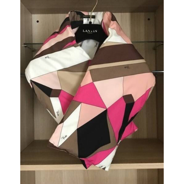 新品 EMILIO PUCCI ❤︎ ダウン マフラー エミリオプッチ未使用＝試着のみ付属品