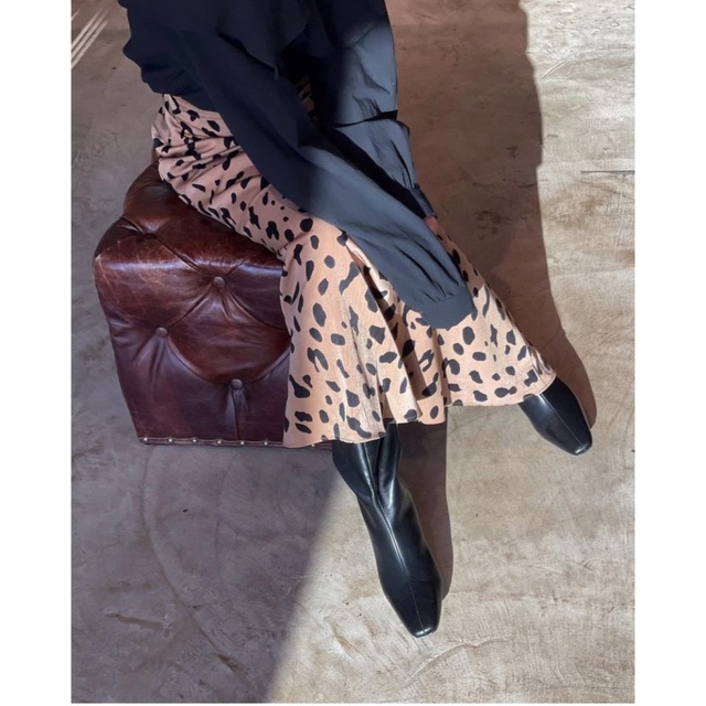 room306 CONTEMPORARY(ルームサンマルロクコンテンポラリー)の新品タグ付きpattern hem flare skirt レディースのスカート(ロングスカート)の商品写真