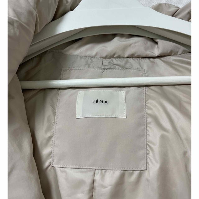 IENA(イエナ)のIENA  リサイクルダウンショートコート　ベージュ　サイズ36 レディースのジャケット/アウター(ダウンジャケット)の商品写真