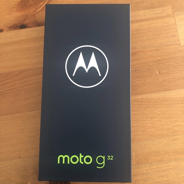 【未使用未開封】モトローラ　moto g32  SIMフリー　サテンシルバースマートフォン/携帯電話