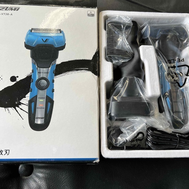 IZUMI A-DRIVE IZF-V738-A スマホ/家電/カメラの美容/健康(メンズシェーバー)の商品写真