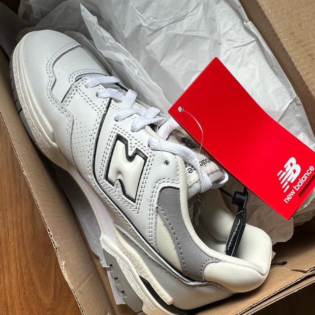 New Balance(ニューバランス)のnew balance   ニューバランス 550 スニーカー　BB550PWA レディースの靴/シューズ(スニーカー)の商品写真