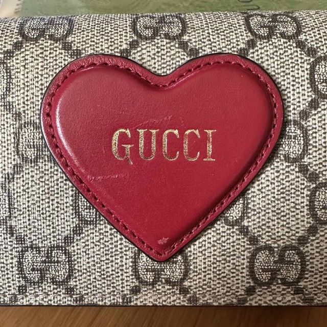 Gucci(グッチ)のGUCCI グッチ バレンタイン限定 ミニ財布 ウォレット たま様専用 レディースのファッション小物(財布)の商品写真