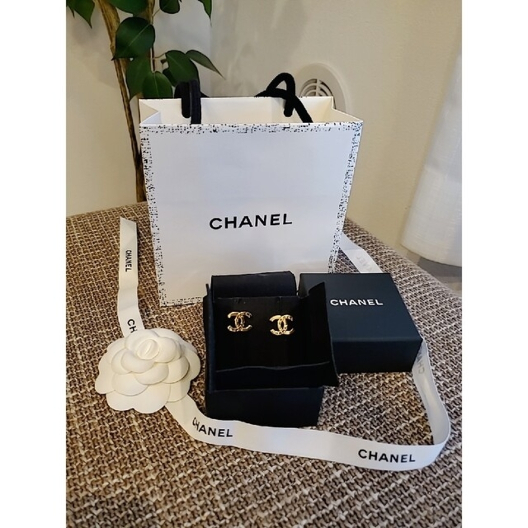 送料無料/即納】 CHANEL - 【美品】CHANELシャネル ゴールド ココ