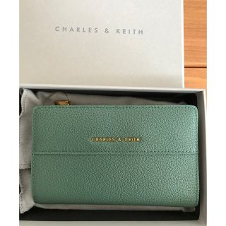 チャールズアンドキース(Charles and Keith)の【新品未使用タグ付き】チャールズアンドキース 折財布(財布)