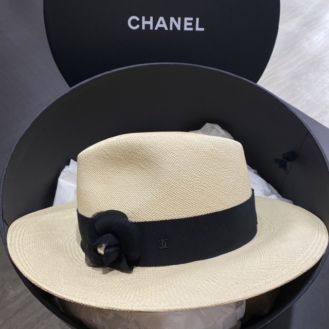 新しい季節 CHANEL - 試着 シャネル ストローハット カメリア ココ
