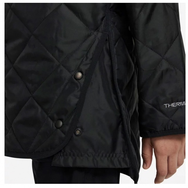 NIKE(ナイキ)の美品♡NIKE ジュニア　中綿入りジャケット　ブラック　130 キッズ/ベビー/マタニティのキッズ服男の子用(90cm~)(ジャケット/上着)の商品写真
