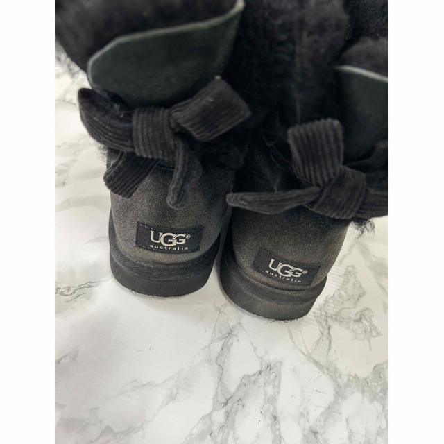 UGG アグ　リボン　ムートンブーツ