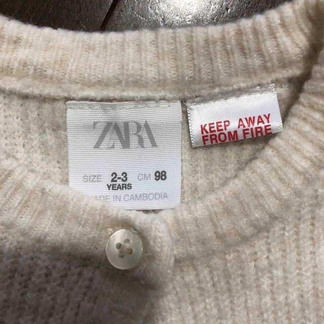 ZARA KIDS(ザラキッズ)のZARAカーディガン キッズ/ベビー/マタニティのキッズ服女の子用(90cm~)(カーディガン)の商品写真