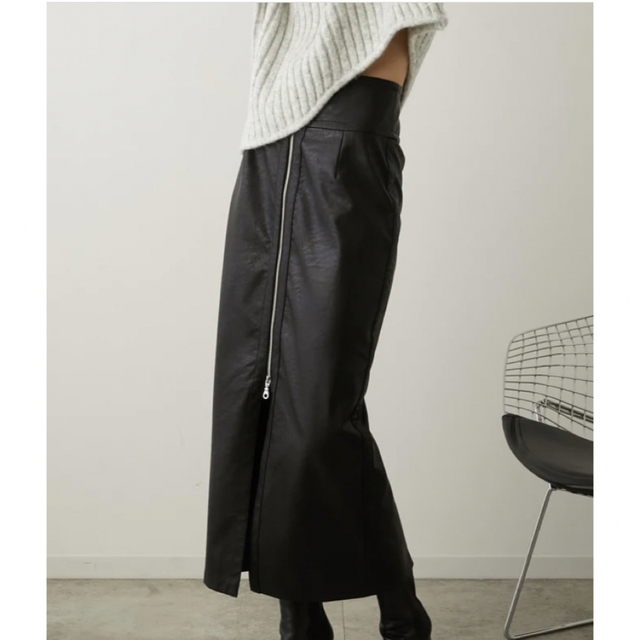 合成皮革100％裏地LA PEAU DE GEM 2way leather pencil skirt