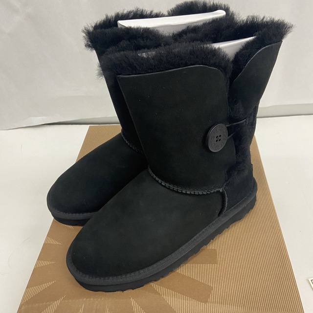 UGG　ベイリーボタン　ブラック　5803　23cm