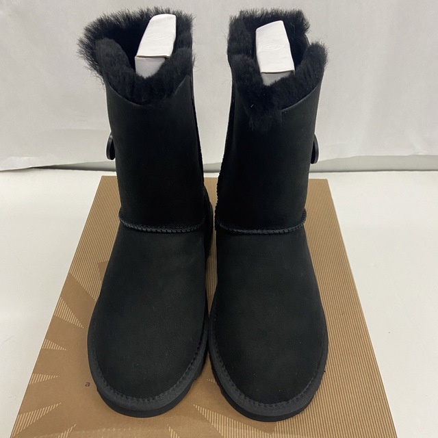 UGG　ベイリーボタン　ブラック　5803　23cm