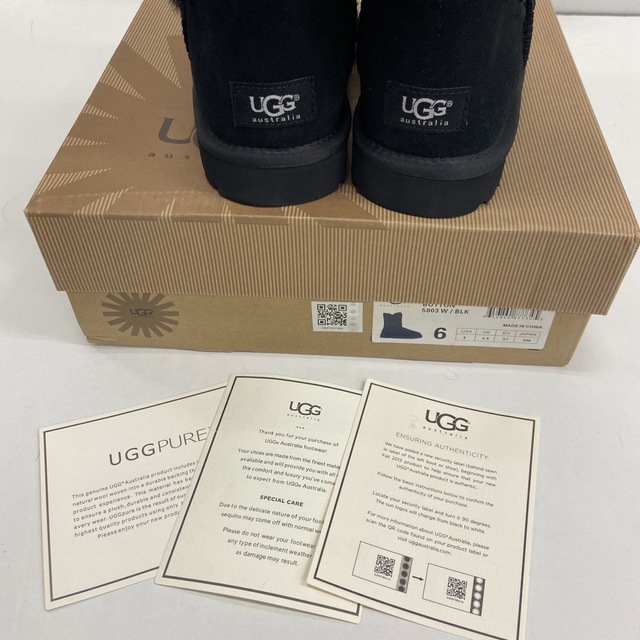 UGG　ベイリーボタン　ブラック　5803　23cm