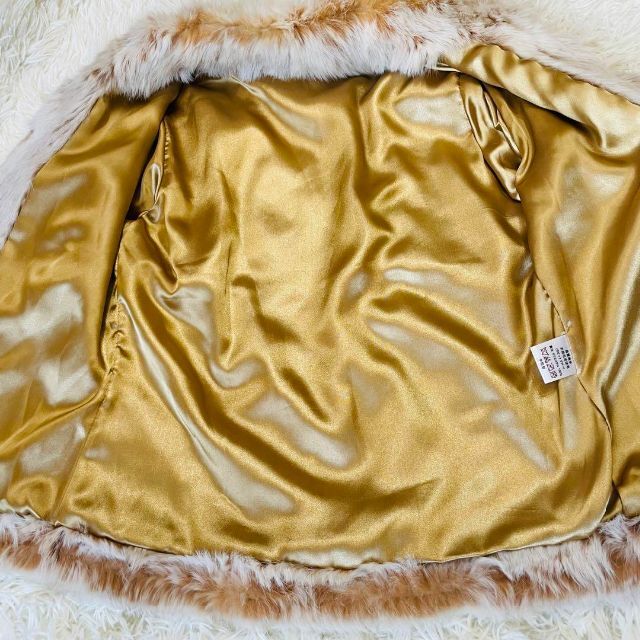 美品✳︎ Rabbit Fur coat リアルラビットファー L 卒業式 祝 レディースのジャケット/アウター(毛皮/ファーコート)の商品写真