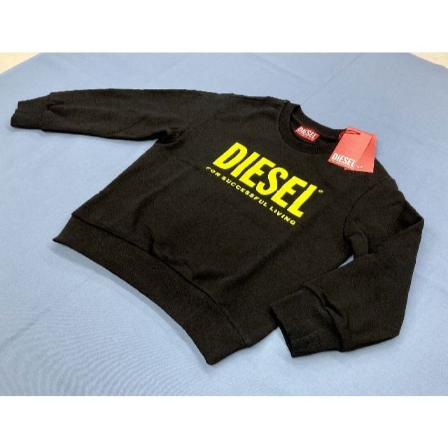 DIESEL(ディーゼル)のディーゼル　トレーナー 1522　サイズ 16Y　ロゴ　新品　J00245 キッズ/ベビー/マタニティのキッズ服男の子用(90cm~)(Tシャツ/カットソー)の商品写真