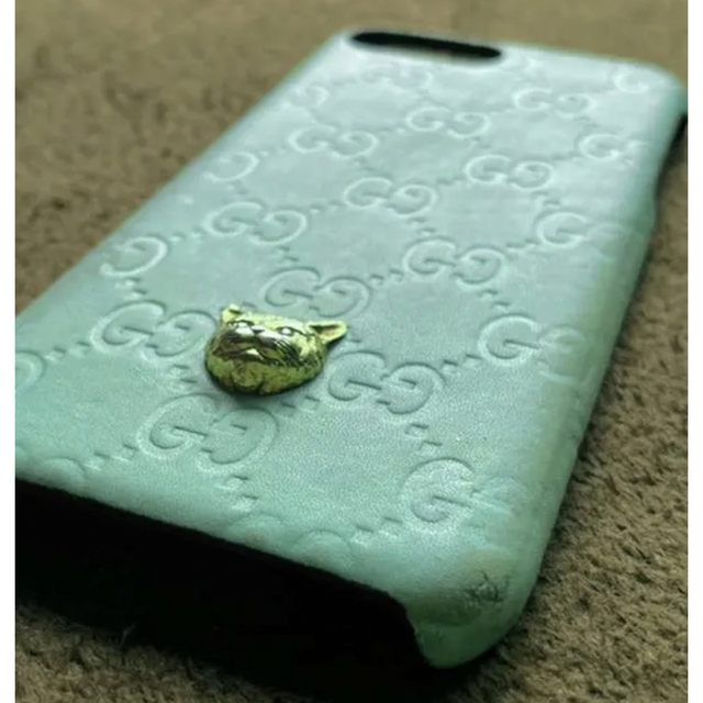 Gucci(グッチ)のGUCCI グッチ　シマ　キャット iPhone8プラス　ケース　 スマホ/家電/カメラのスマホアクセサリー(iPhoneケース)の商品写真