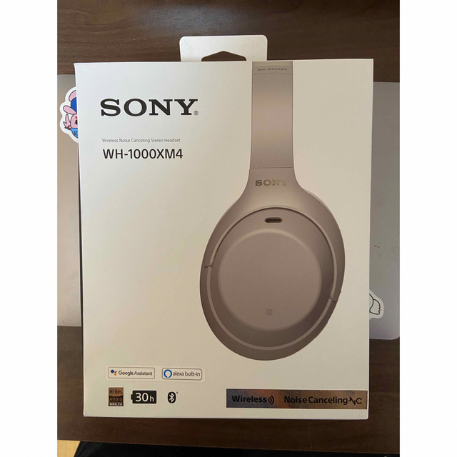 SONY(ソニー)のソニー ワイヤレスノイズキャンセリングヘッドセット WH-1000XM4 プラチ スマホ/家電/カメラのオーディオ機器(ヘッドフォン/イヤフォン)の商品写真