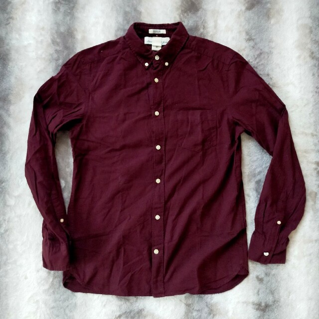 H&M(エイチアンドエム)の長袖シャツ　赤　ワインレッド メンズのトップス(シャツ)の商品写真