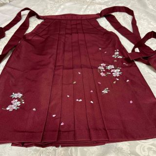 ❣️m様専用です❣️女児袴　刺繍無地　エンジ色　７０㎝　(お値下げしました❗️)(和服/着物)