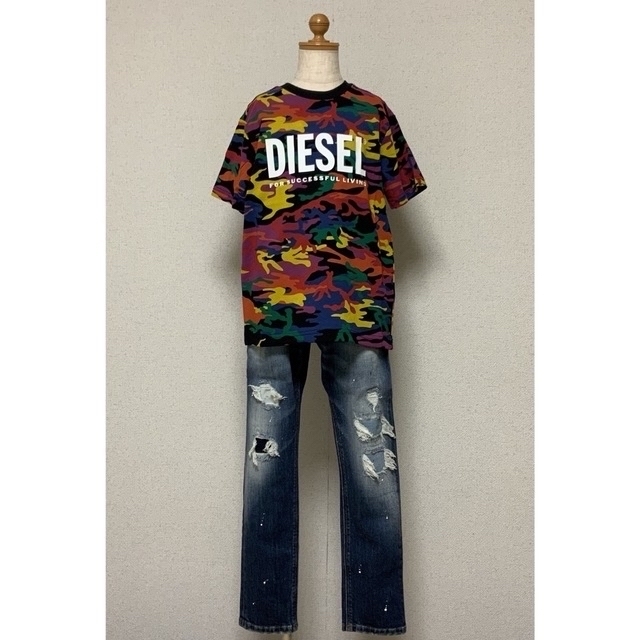 大人気のデザイン　DIESEL　KIDS　TDIEGORBOW　Tシャツ　8Y