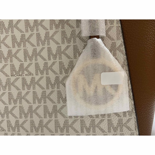 Michael Kors(マイケルコース)の新品未使用 マイケルコース Michael Kors トートバック シグネチャー レディースのバッグ(トートバッグ)の商品写真