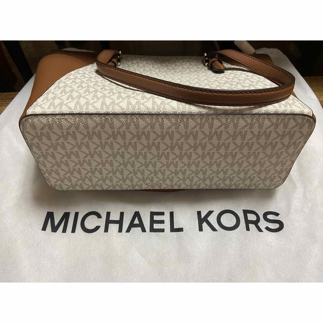 Michael Kors(マイケルコース)の新品未使用 マイケルコース Michael Kors トートバック シグネチャー レディースのバッグ(トートバッグ)の商品写真