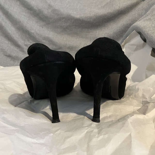 日本正規品 【箱・袋有り】Acne 安心 Acne 23.5cm スエード黒パンプス