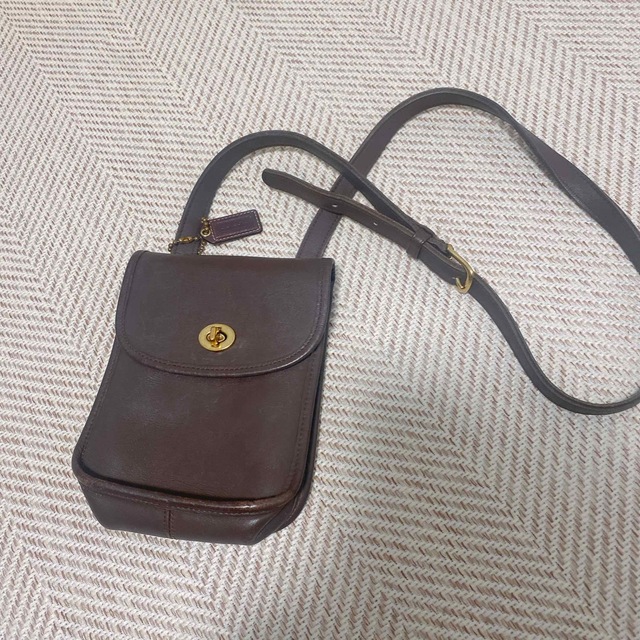 COACH(コーチ)のオールドコーチ　ショルダーバッグ レディースのバッグ(ショルダーバッグ)の商品写真