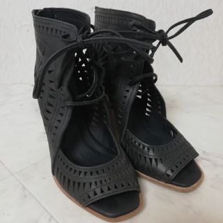 ジェフリーキャンベル(JEFFREY CAMPBELL)のジェフリーキャンベル レースアップシューズ サンダル 24.5相当(サンダル)