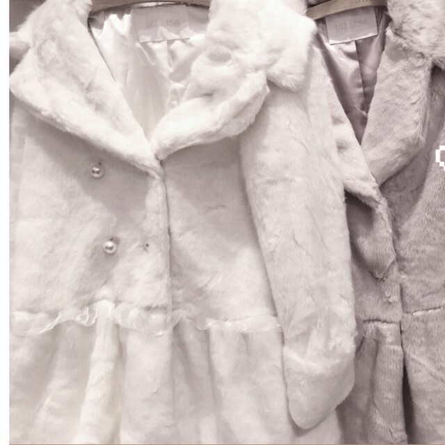 LIZ LISA(リズリサ)のリズリサ リズリサ セーラーファーコート ホワイト 量産型 レディースのジャケット/アウター(毛皮/ファーコート)の商品写真