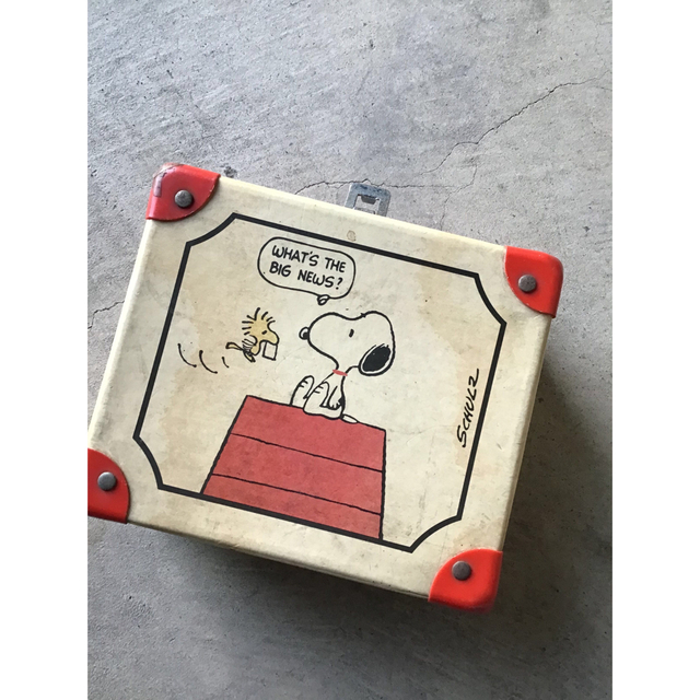 SNOOPY(スヌーピー)のスヌーピー　トランク エンタメ/ホビーのおもちゃ/ぬいぐるみ(キャラクターグッズ)の商品写真