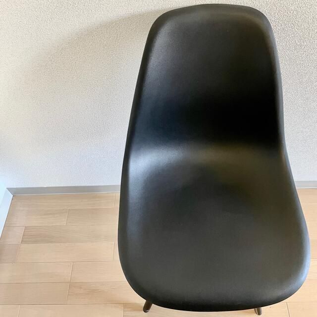 EAMES(イームズ)の【イームズチェア】リプロダクト品　シェルチェア　ブラック インテリア/住まい/日用品の椅子/チェア(ダイニングチェア)の商品写真