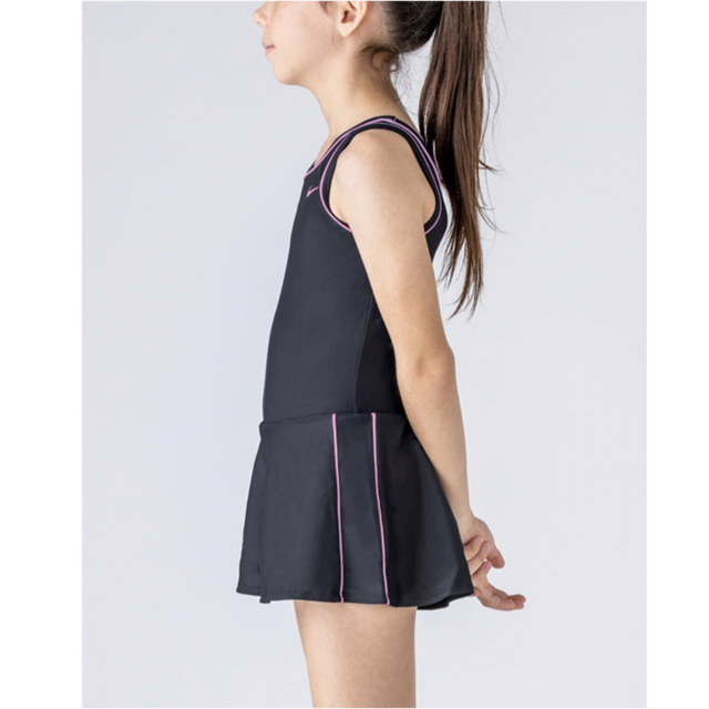 NIKEワンピースキュロット水着170㎝ - 水着